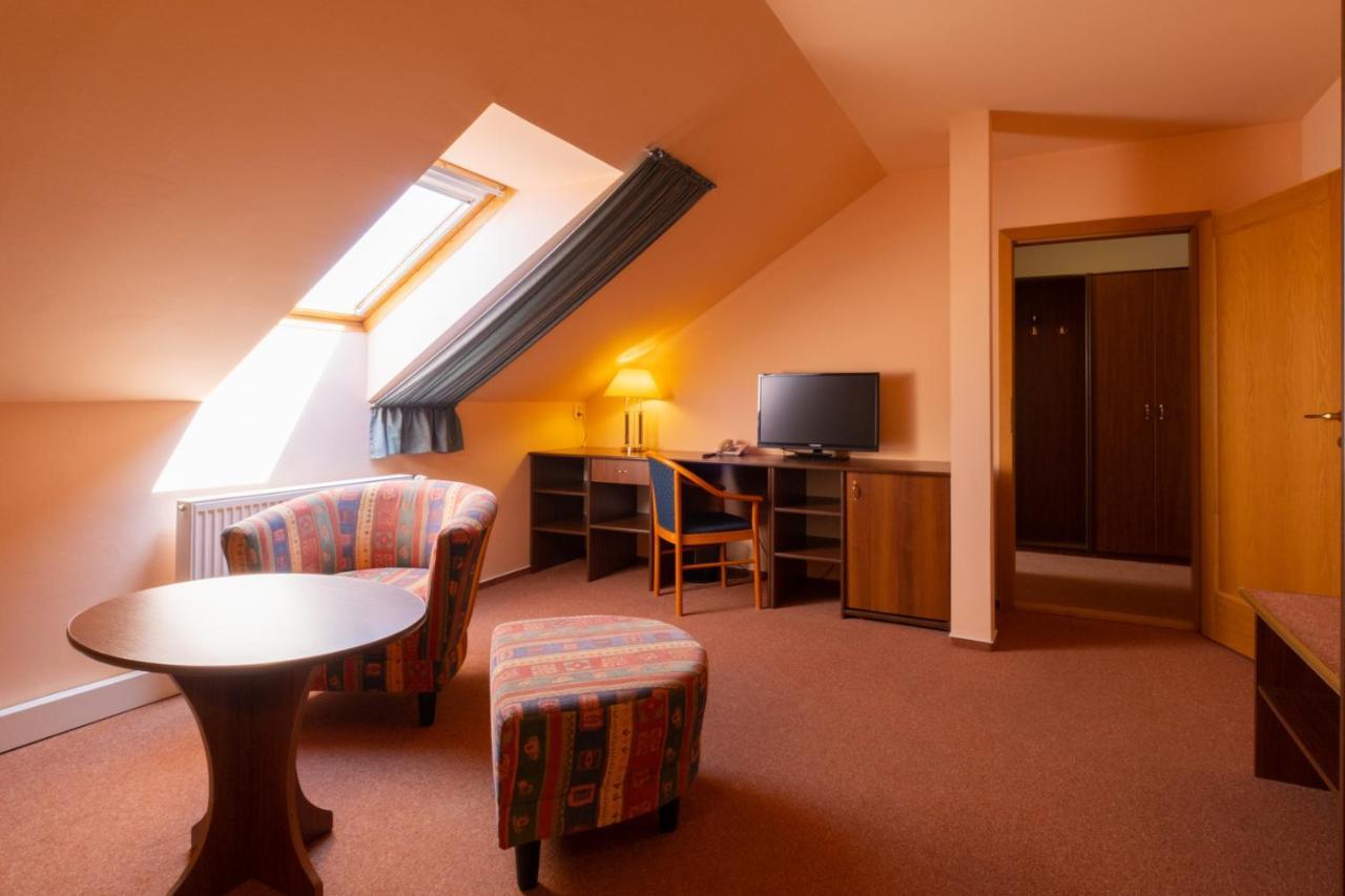 Hotel モヘルニツェ エクステリア 写真